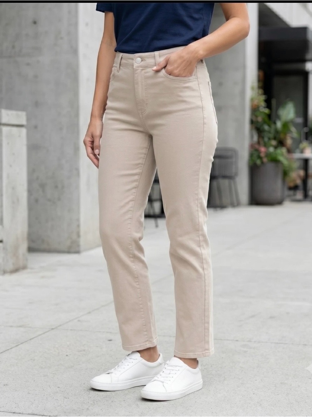Blank NYC Women's High-Rise Straight Leg Jeans in Beige